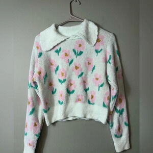 Dreamers Woman’s VNeck Collared Soft Green‎ Floral Print Sweater Size XS